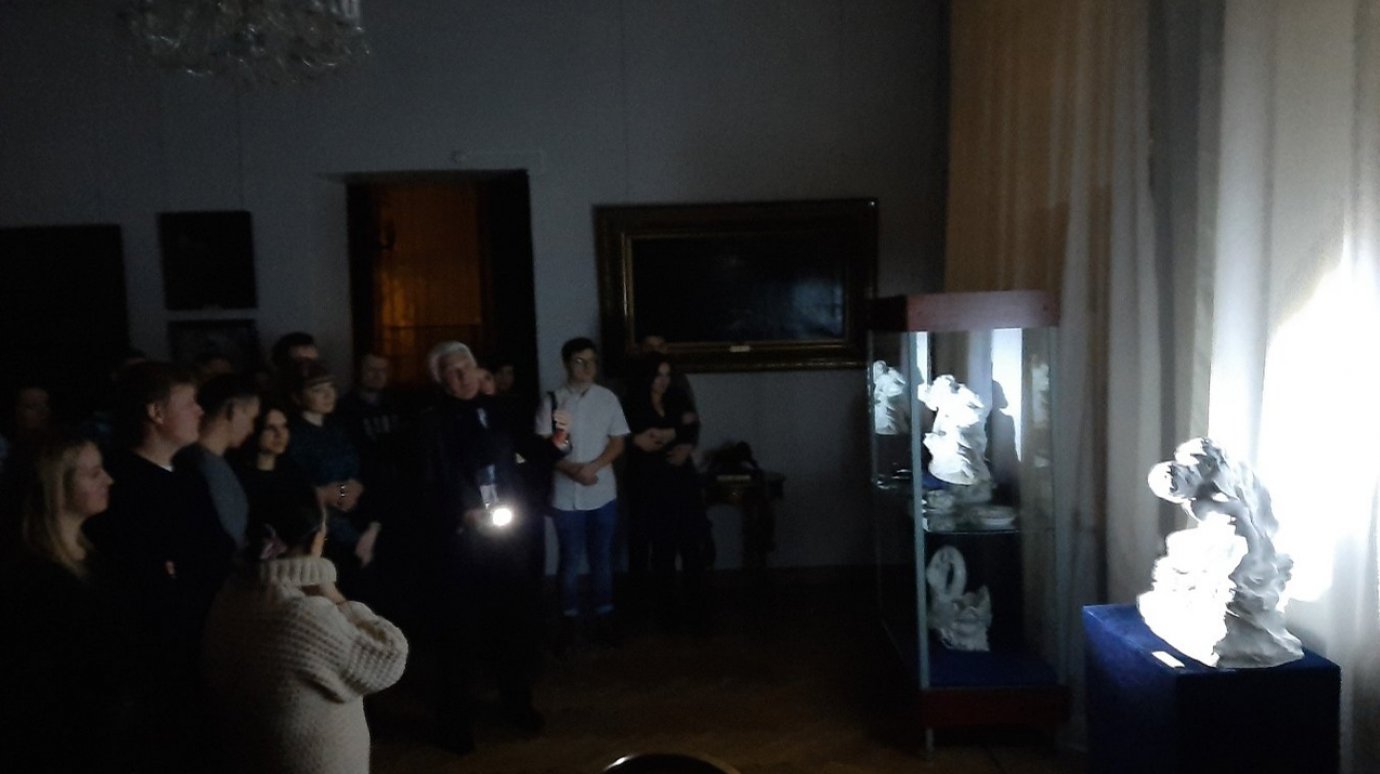 Пензенцев приглашают на экскурсию в картинную галерею в ночь на 8 марта