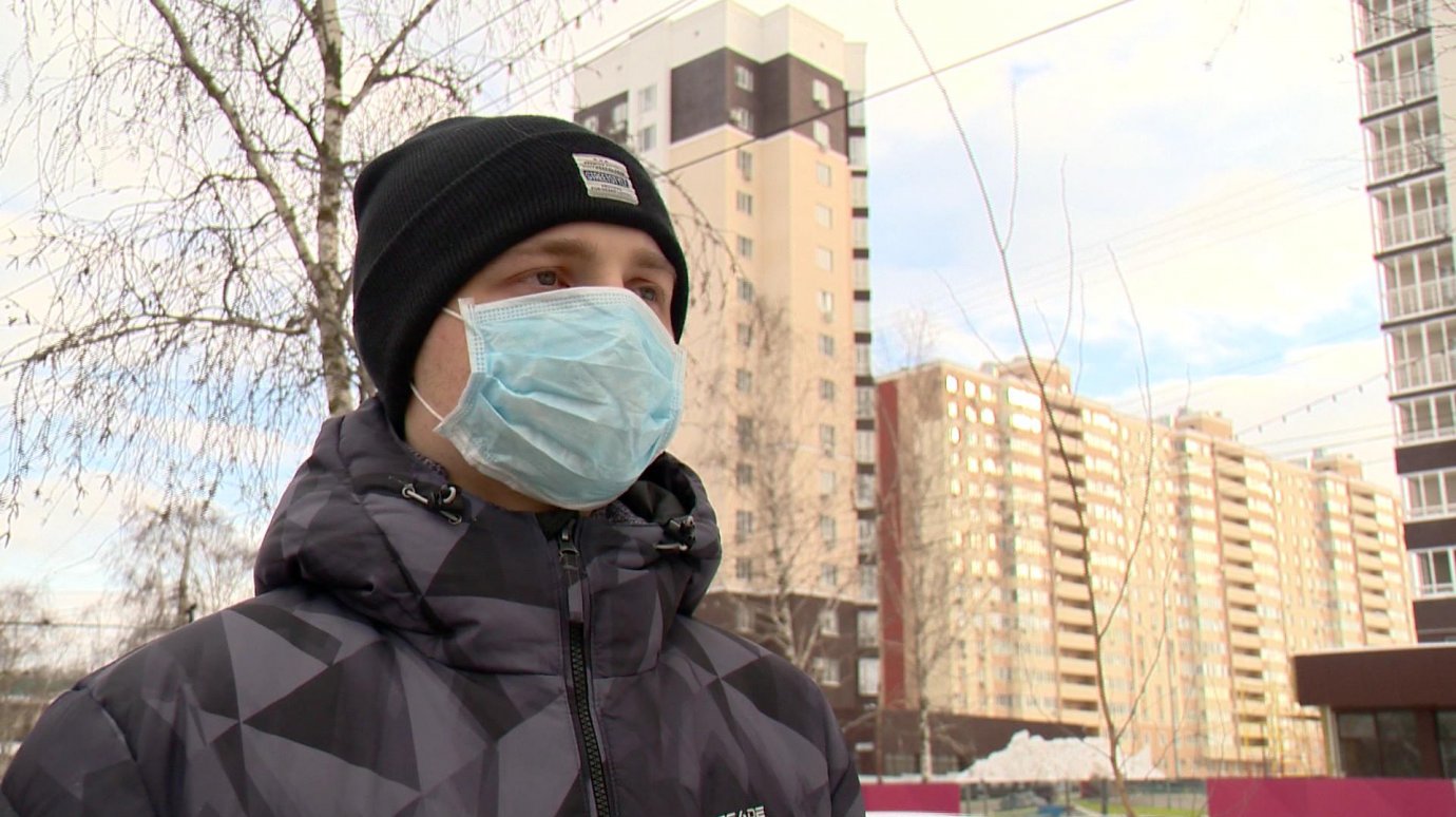 Пензенский медперсонал стирает самодельные маски ради экономии