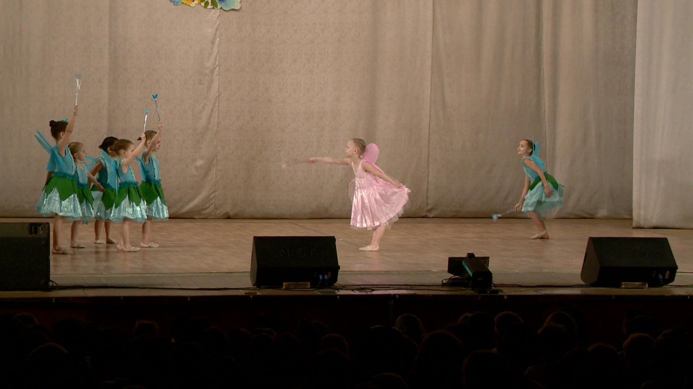 В Пензе маленькие танцоры впервые показали себя на сцене
