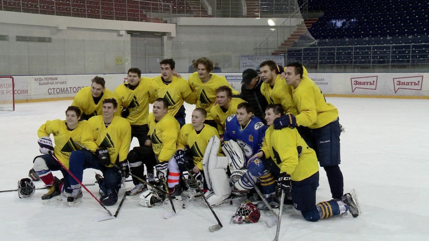 В Пензе разыграли суперкубок губернатора по хоккею среди студентов