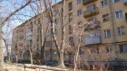 Жители дома на улице Урицкого страдают из-за голых сетей на чердаке