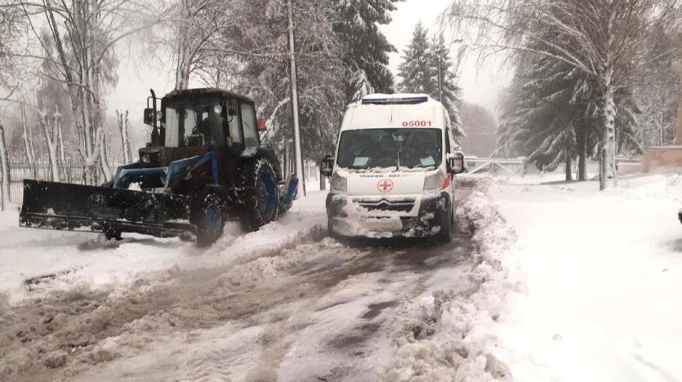 Мэрия Пензы: дороги от снега очищают более 30 спецмашин