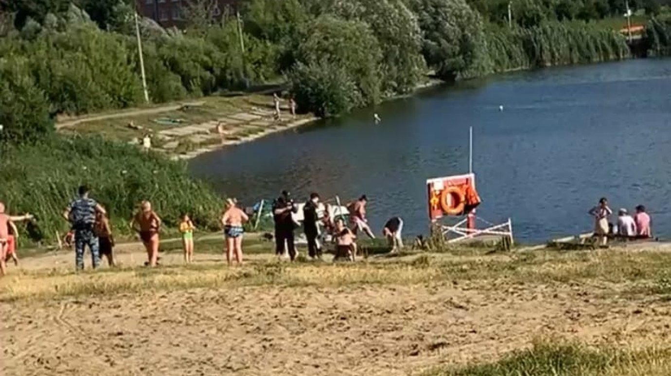 Пензенцы сообщили о гибели человека в пруду в Арбекове