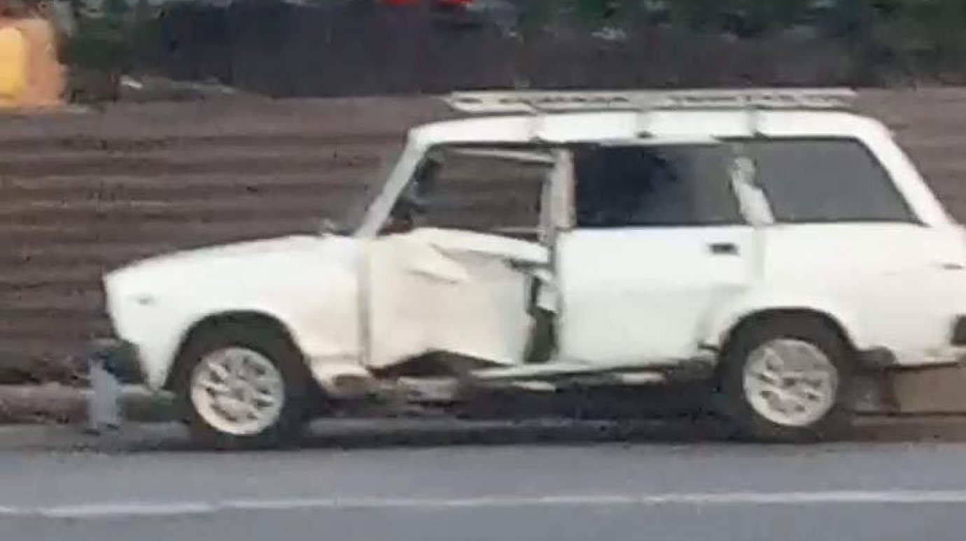 На улице Урицкого в Пензе водитель ВАЗа врезался в машину ДПС