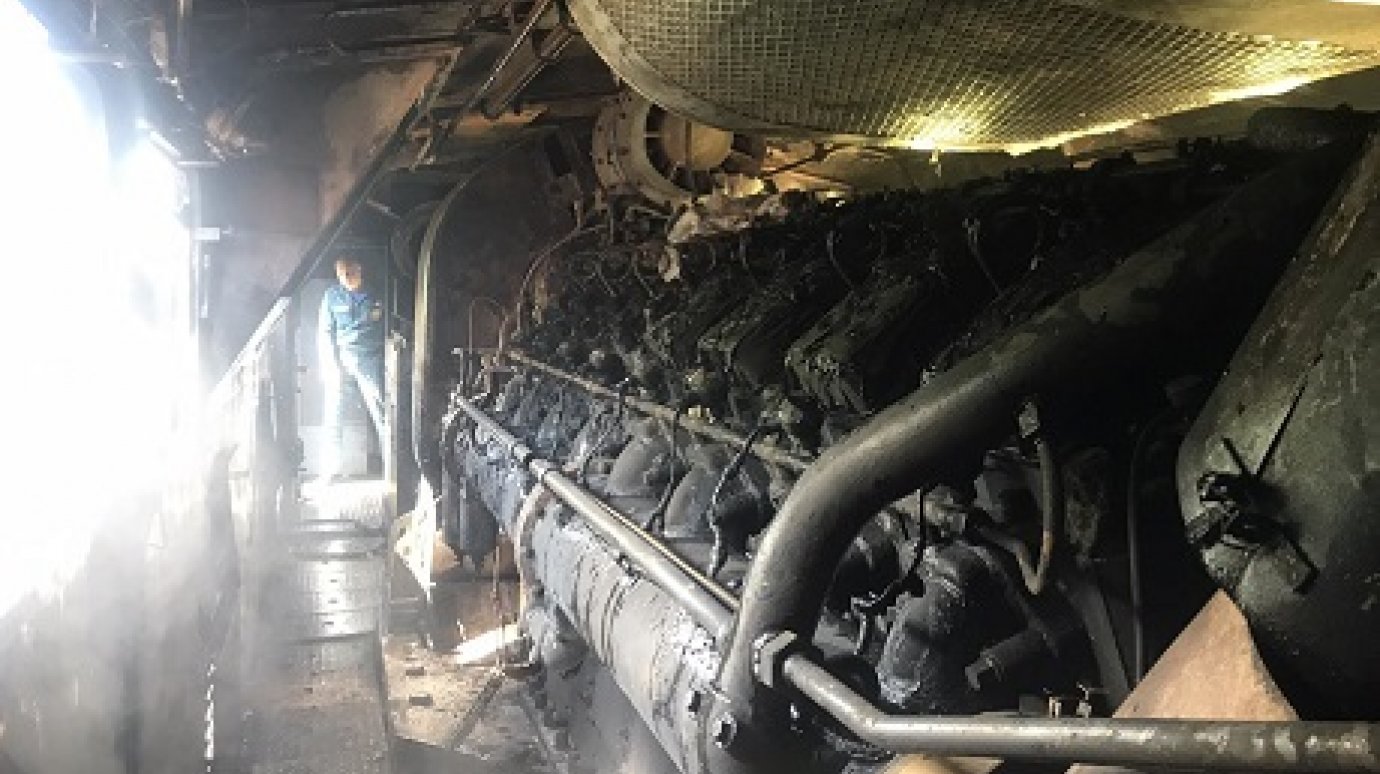 В Бековском районе загорелся локомотив поезда из 80 вагонов