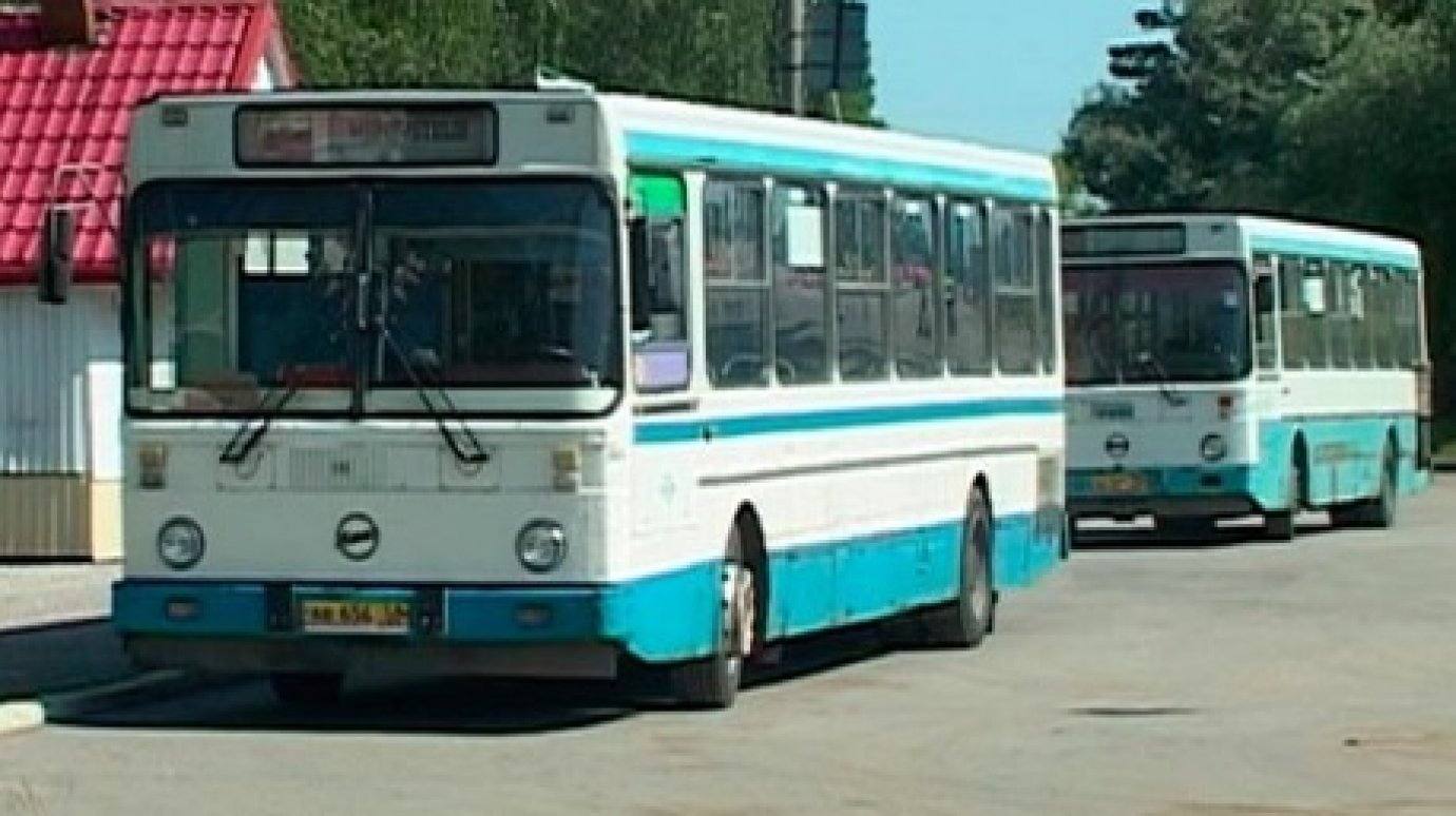У зареченских дачных автобусов на час сократился рабочий день