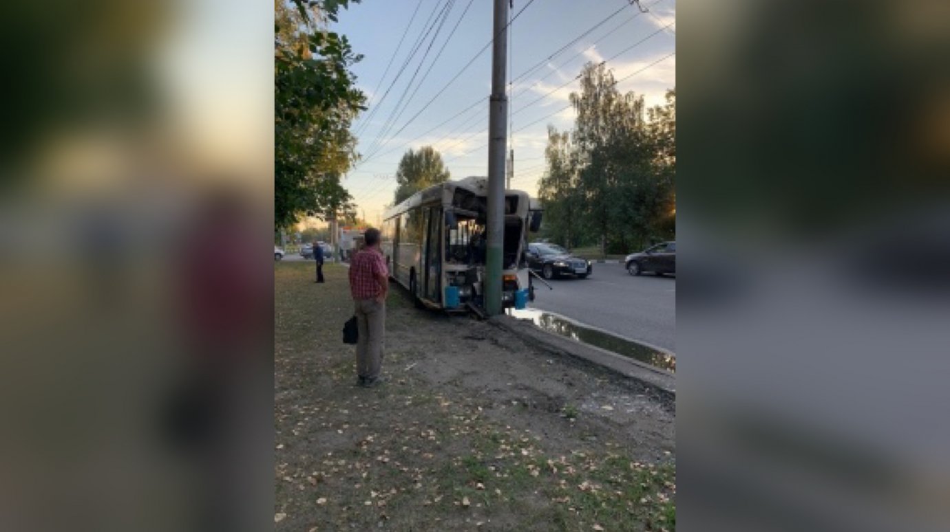 В Пензе начали расследование обстоятельств аварии с автобусом