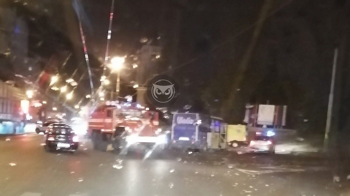 Три пассажирки маршрутки и водитель иномарки пострадали в ДТП в Пензе