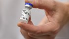 Назван срок выхода России на максимум по производству вакцины от COVID-19
