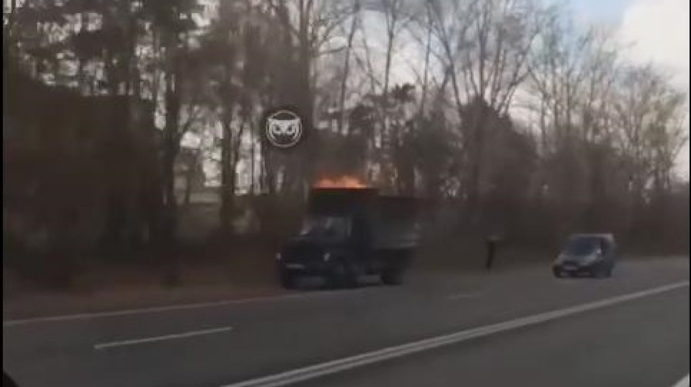 На трассе М5 под Пензой загорелся грузовик