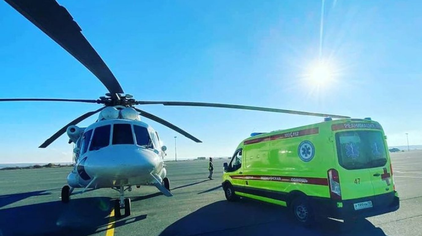 Пациентов из районных больниц доставили в Пензу вертолетом