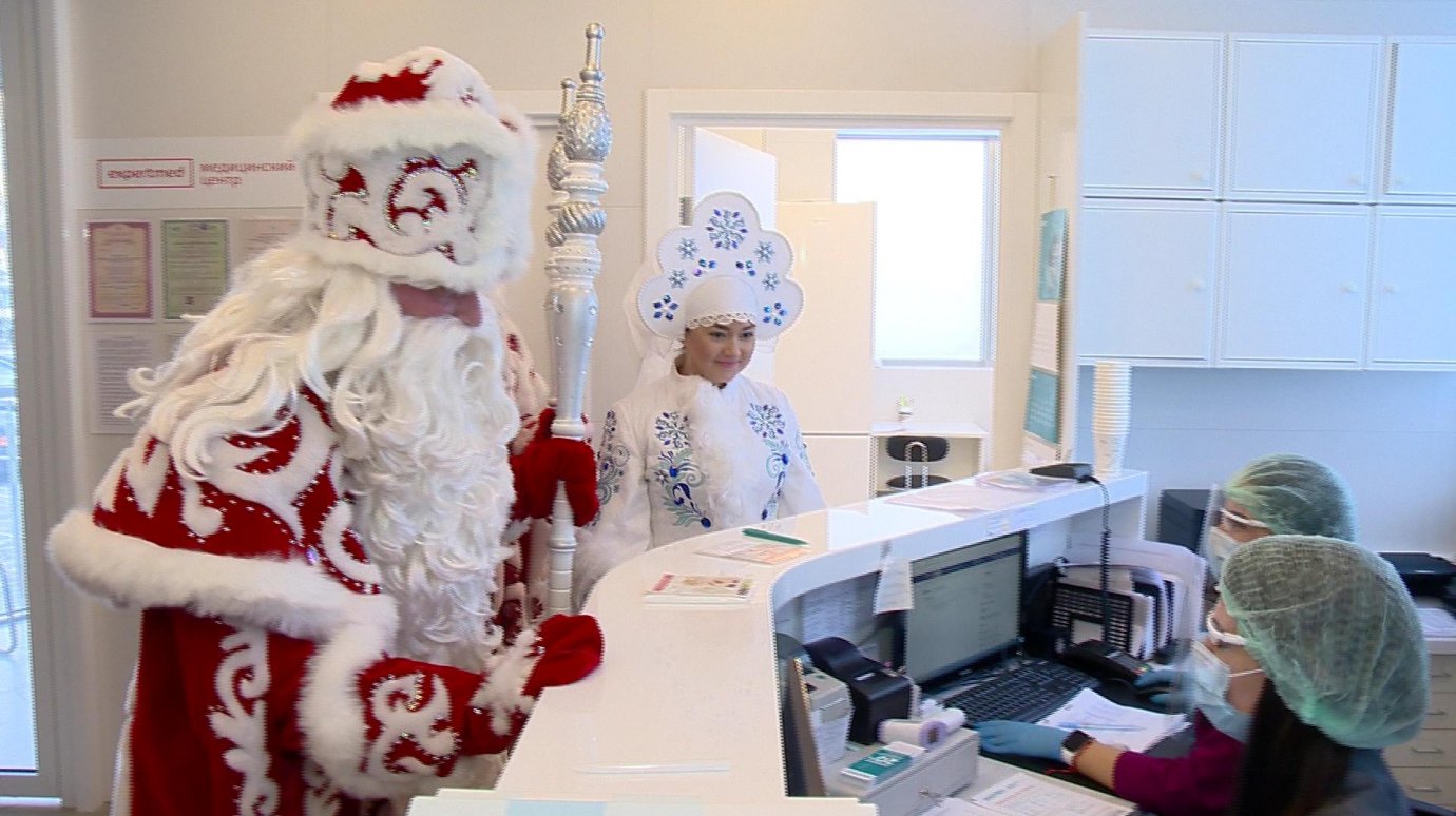 В Пензе Деды Морозы и Снегурочка готовы стать донорами костного мозга