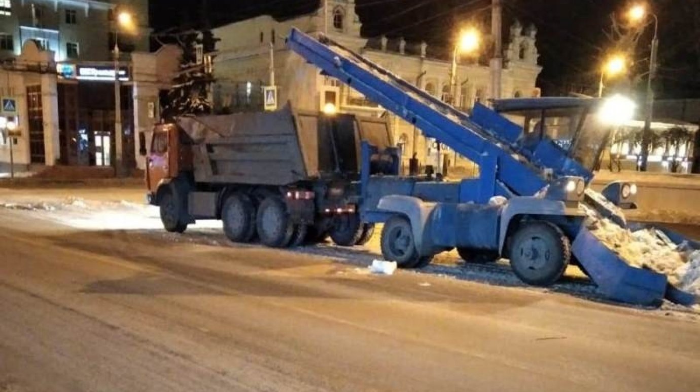 За сутки с улиц Пензы вывезли более 4 000 кубометров снега