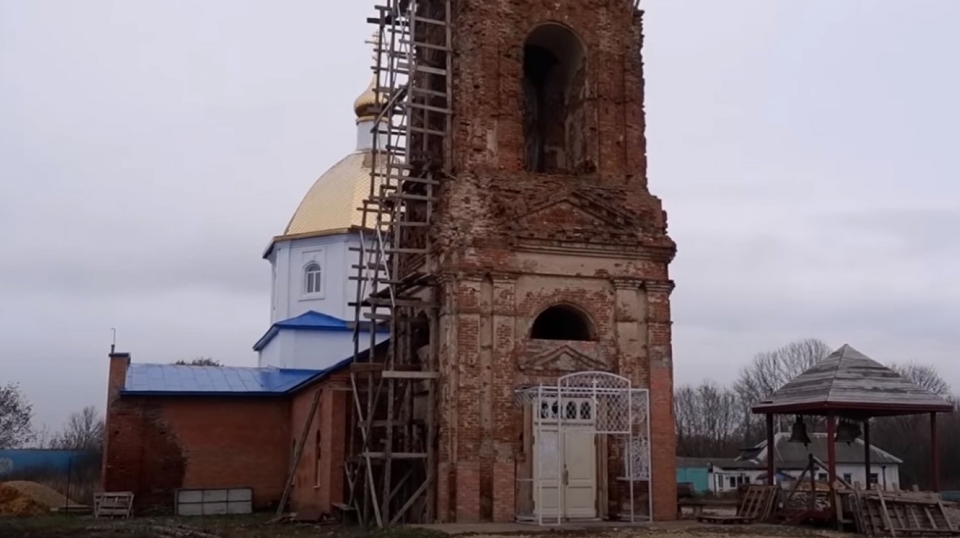 В Баранове опровергли данные о том, что Белозерцев ремонтирует храм