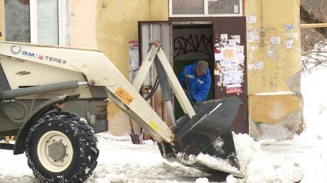 Глава администрации Пензы выборочно проверил жилые дома