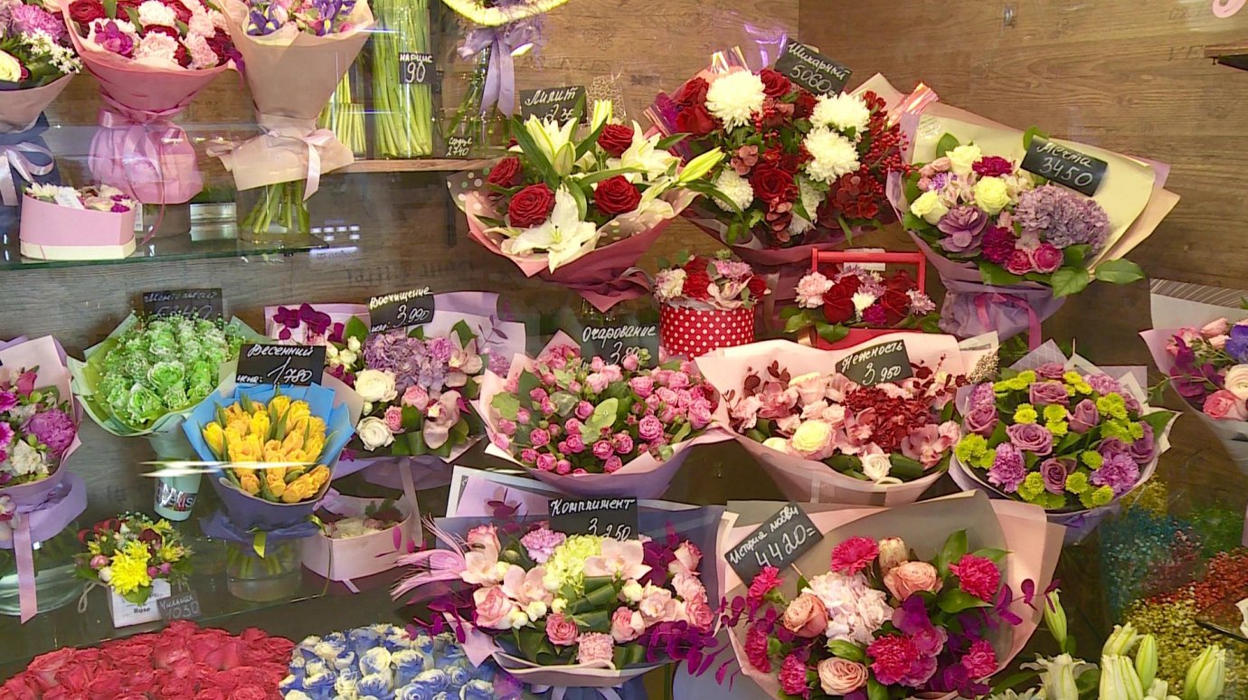 Продавцы цветов предупредили пензенцев о подорожании