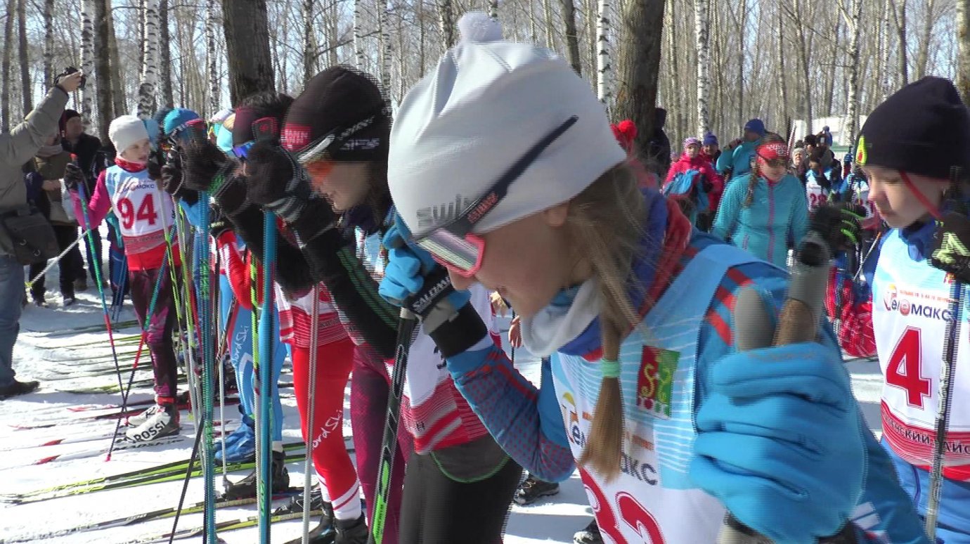 В Каменке около 200 спортсменов приняли участие в лыжном турнире