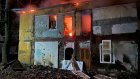 В Кузнецке 20 пожарных тушили вспыхнувшее нежилое здание