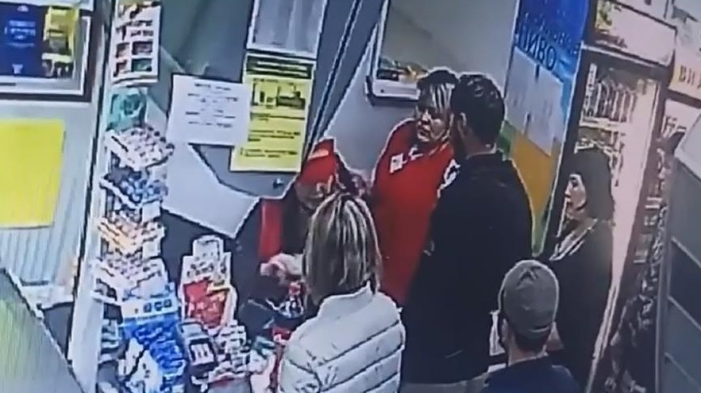 В Сети появилось видео возможного ограбления магазина в Пензе
