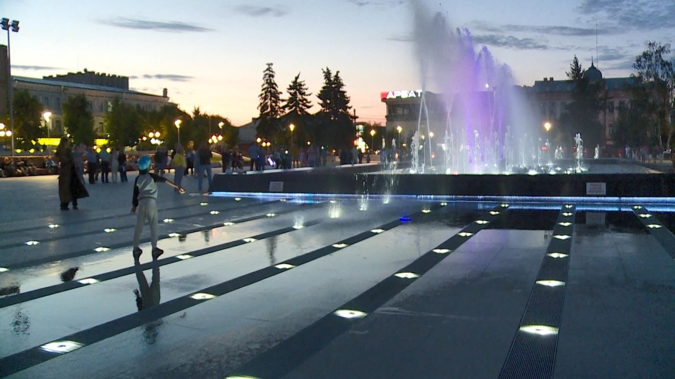 Новый фонтан на фонтанной площади в Пензе