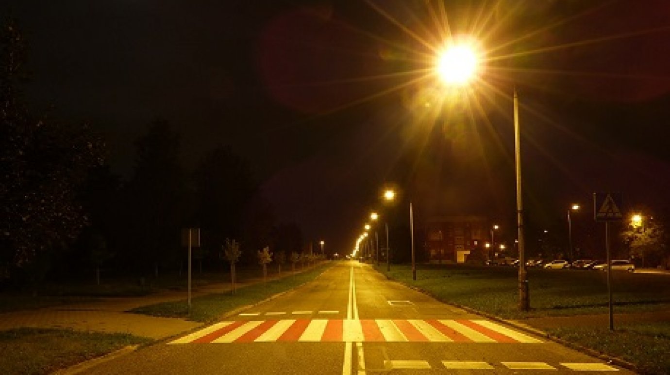 В Пензенской области на ряде дорог нет знаков, разметки и освещения