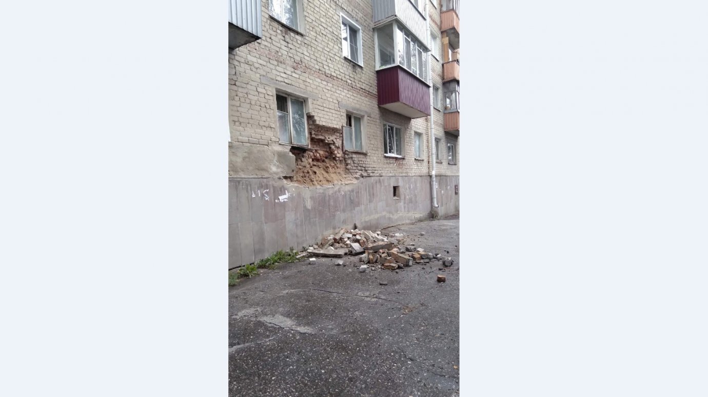 В мэрии Пензы прокомментировали обрушение стены дома на Тамбовской