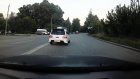 В Пензе водитель снял опасный обгон у ТЦ «Тепличный»