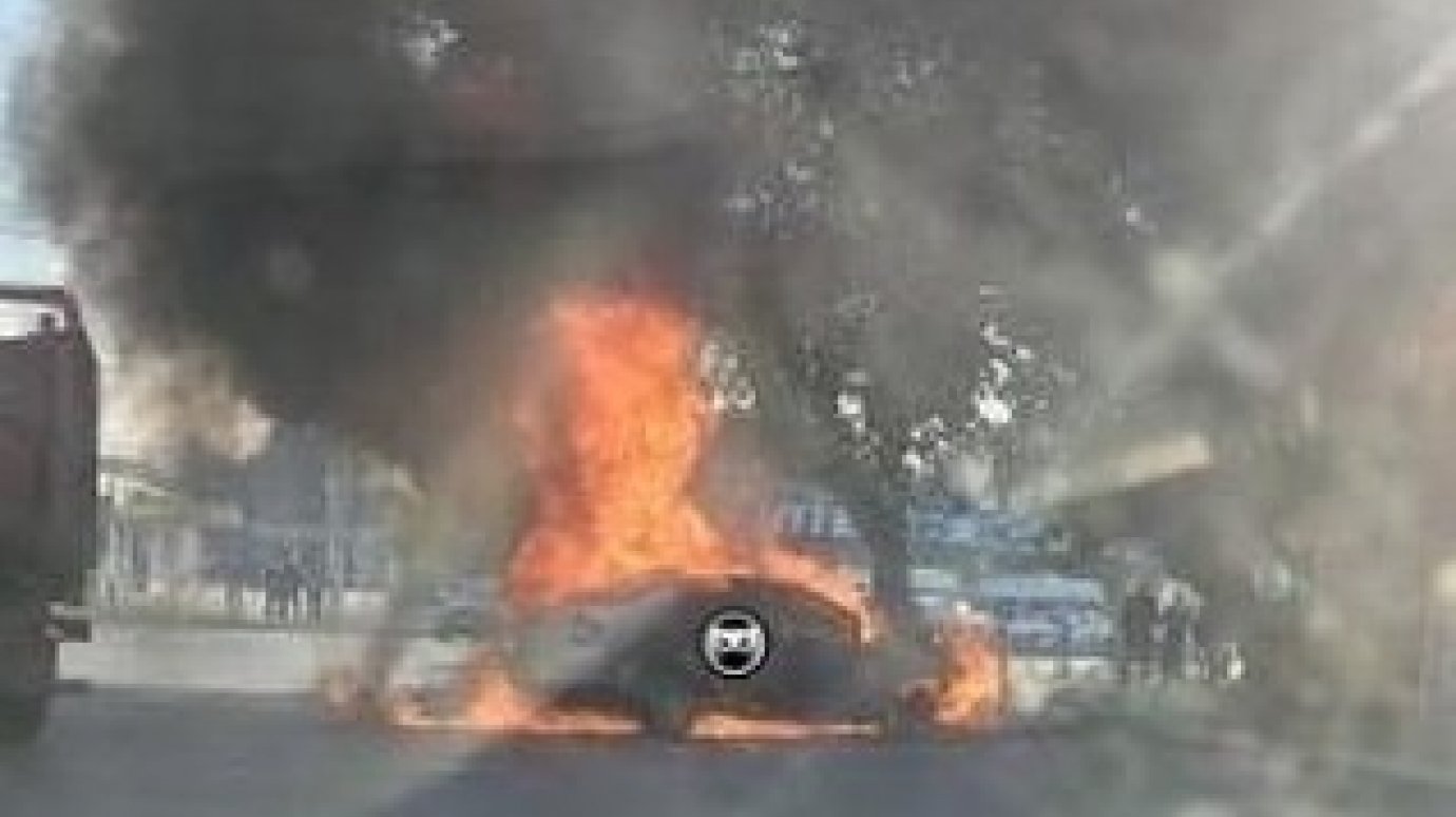 В МЧС рассказали, какая машина сгорела у автовокзала в Пензе