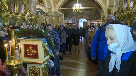 Православные пензенцы почтили Казанскую икону Божией матери