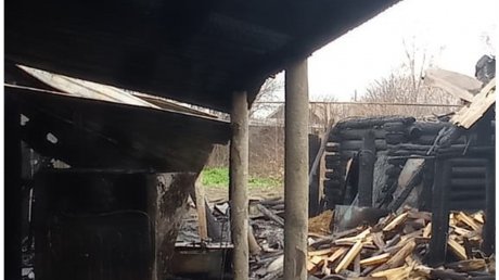 В Городище пожар лишил жилища двух женщин и ребенка
