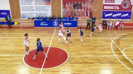 Баскетболистки «Юности» обыграли пермскую «Парму-КОР»