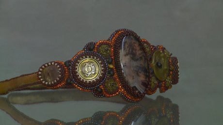В Пензе открылась выставка авторских украшений из бисера