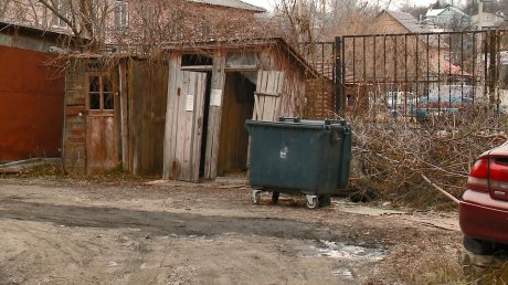 Пензенцев не устраивает уличный туалет в проезде Богданова