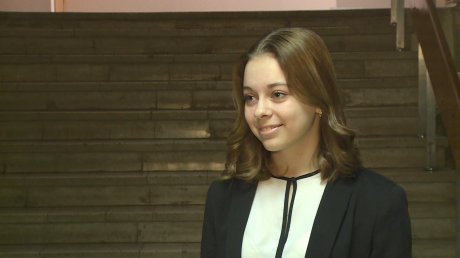 В Пензе выдающихся школьников наградили премиями по 5 000 рублей