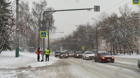 С пензенских улиц за сутки вывезли более 7 500 кубометров снега