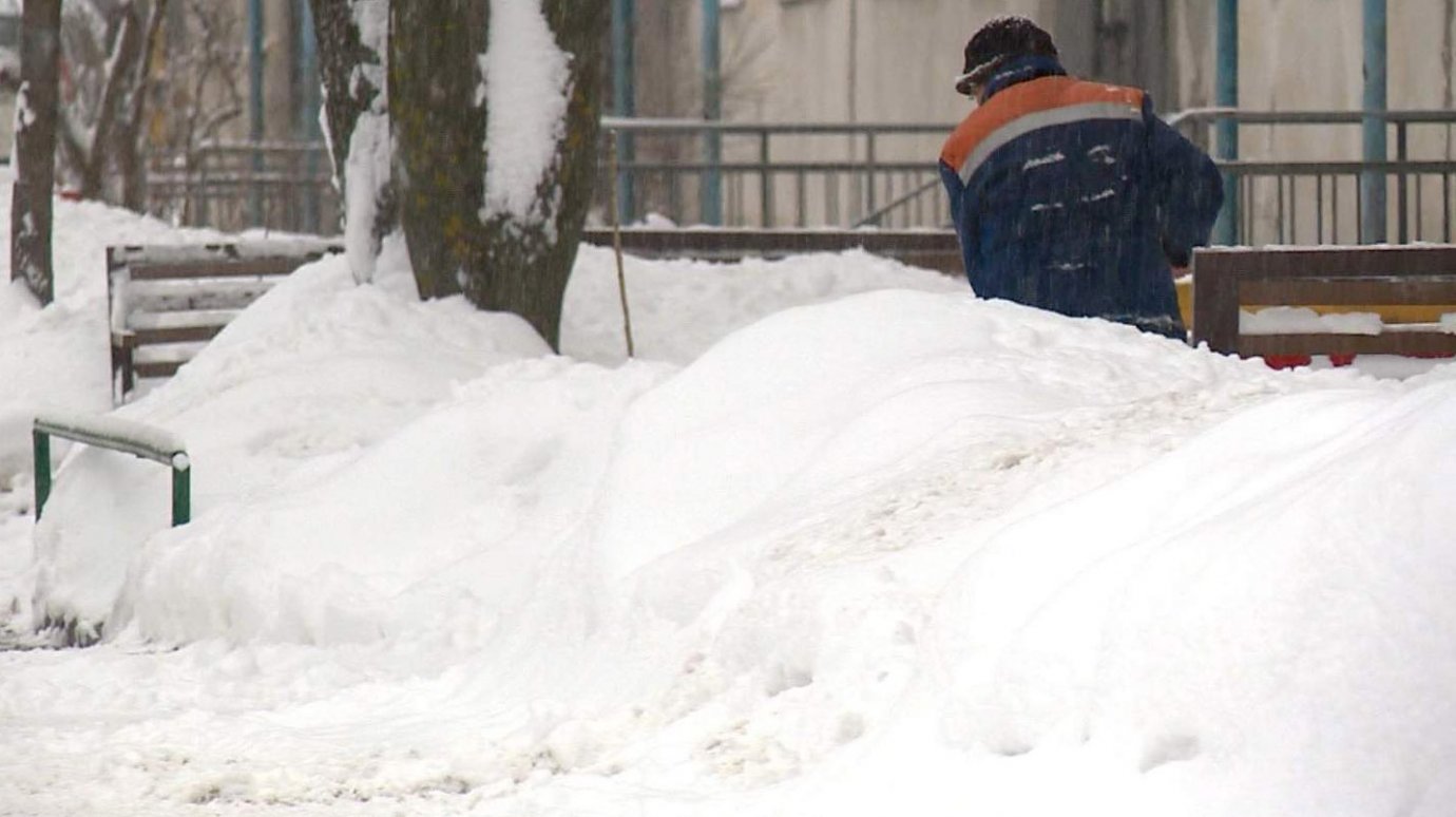 В Кузнецке ответили на претензии граждан об уборке снега