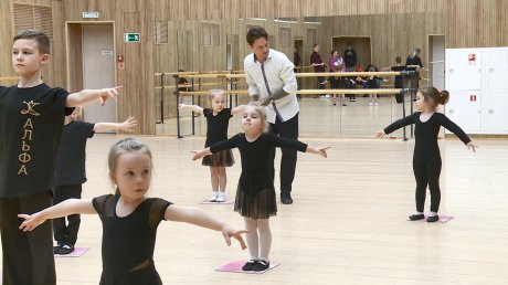 В Пензе именитый танцор провел мастер-класс для юных горожан
