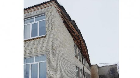 В селе в Малосердобинском районе рухнула крыша школы