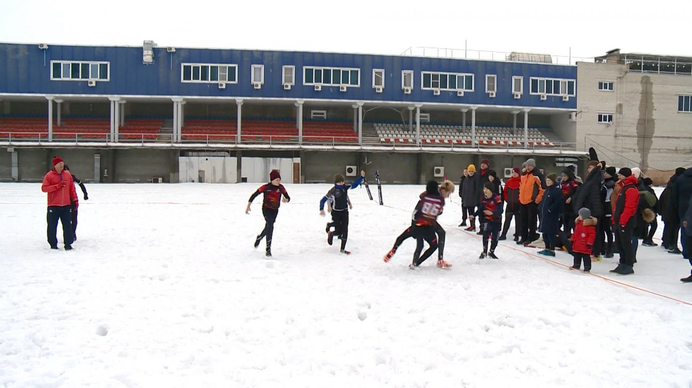 В Пензе для юных спортсменов организовали снежное регби