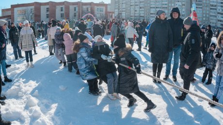 В Железнодорожном районе отметили широкую Масленицу