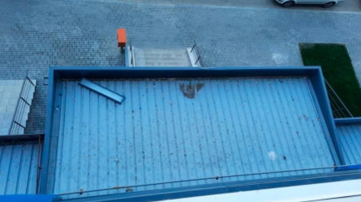 Осужден молодой житель Засечного, сбросивший оппонента с балкона
