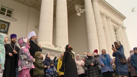 В праздник Благовещения пензенцы выпустили птиц в небо