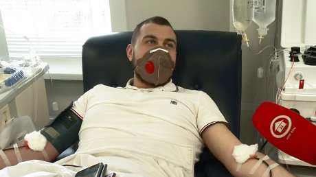 В Пензе активисты сдали около 20 литров крови