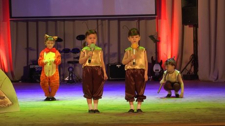 В Каменке прошел детский конкурс эстрадного вокала