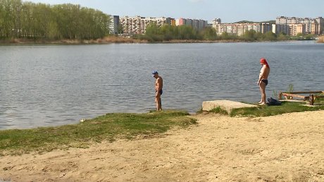 Пензенцы открыли пляжный сезон у пруда в Арбекове