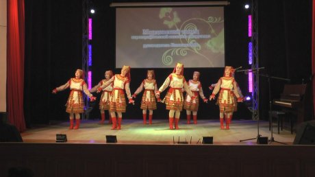 Воспитанники каменской школы искусств дали отчетный концерт