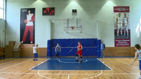 В Пензе стартовал межрегиональный юношеский турнир по баскетболу
