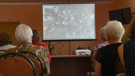 В Пензе пенсионерам показали фильм о войне «Чтобы помнили»