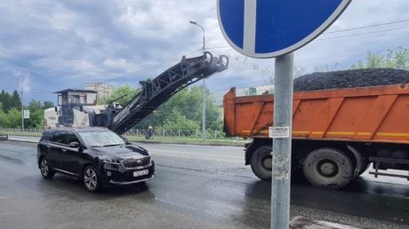 В Пензе фрезеруют автодорогу на улице Измайлова