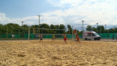 В Пензе проходит Открытый кубок Поволжья по пляжному волейболу